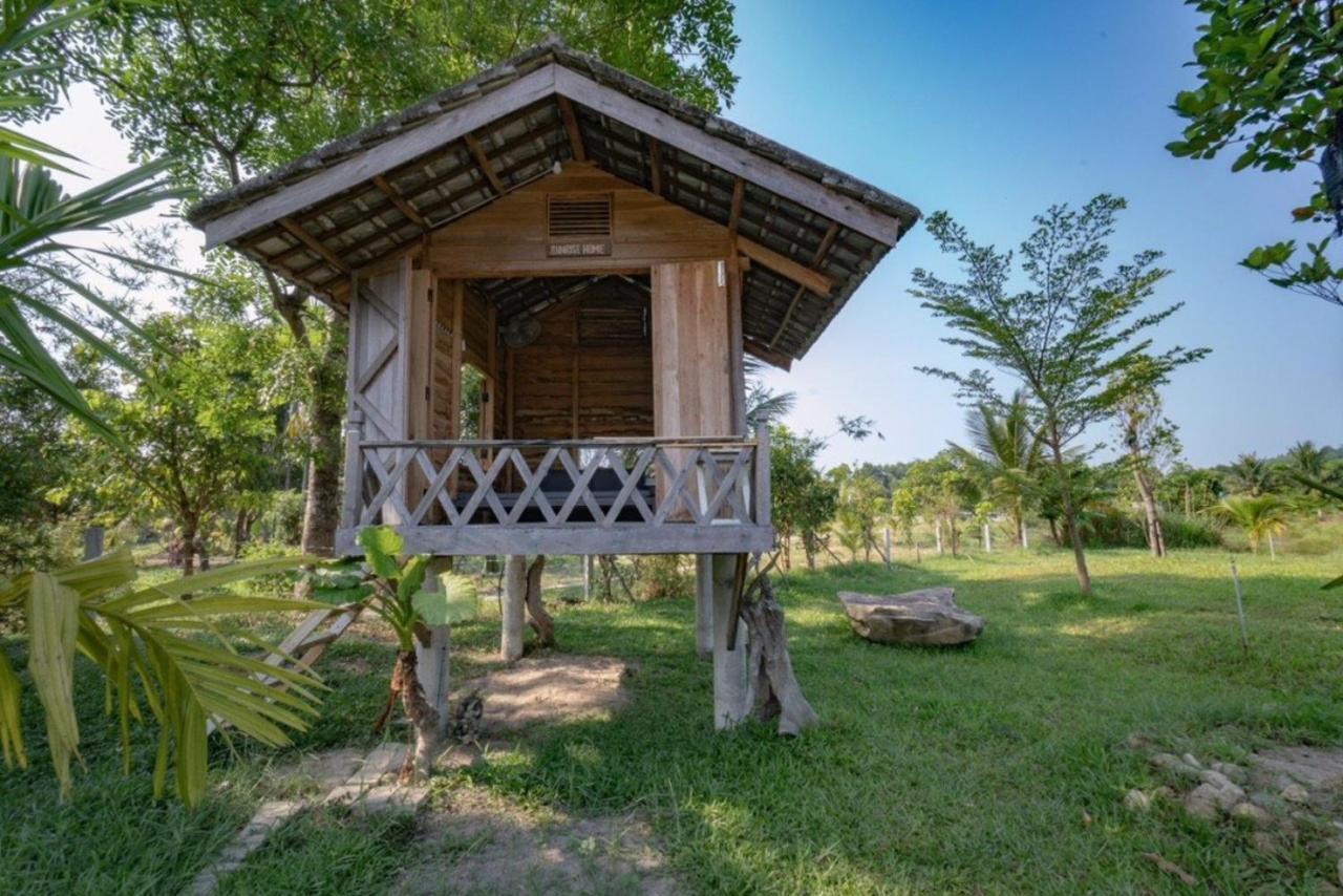 Homie Hava Homestay ลั่งโก้ ภายนอก รูปภาพ